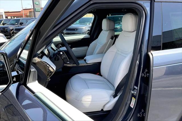 2026 Land Rover Range Rover Sport P360 SE