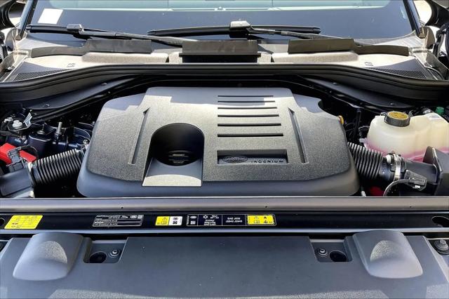 2026 Land Rover Range Rover Sport P360 SE
