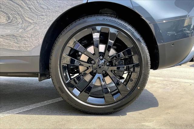 2026 Land Rover Range Rover Sport P360 SE