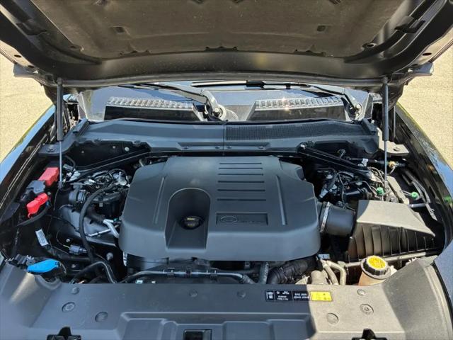 2024 Land Rover Defender 130 P400 Outbound
