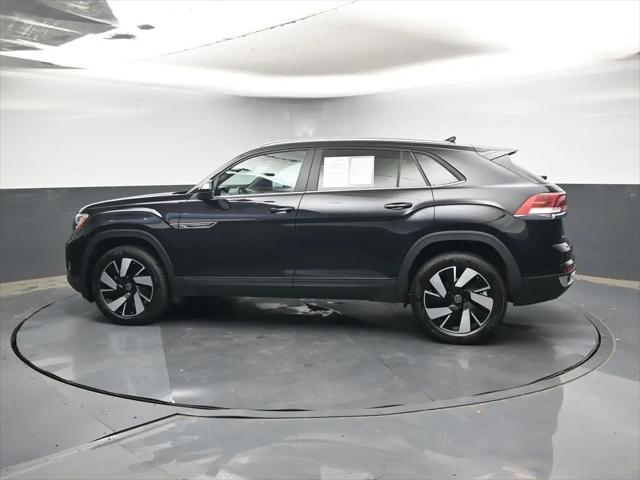 2026 Volkswagen Atlas Cross Sport SE with Technology