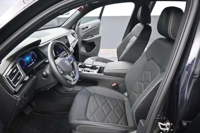2026 Volkswagen Atlas Cross Sport SE with Technology