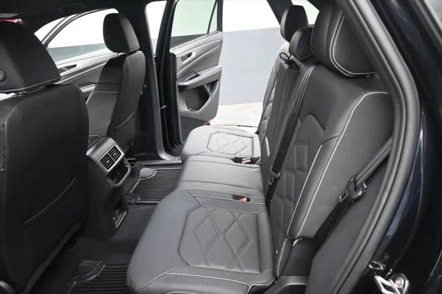 2026 Volkswagen Atlas Cross Sport SE with Technology