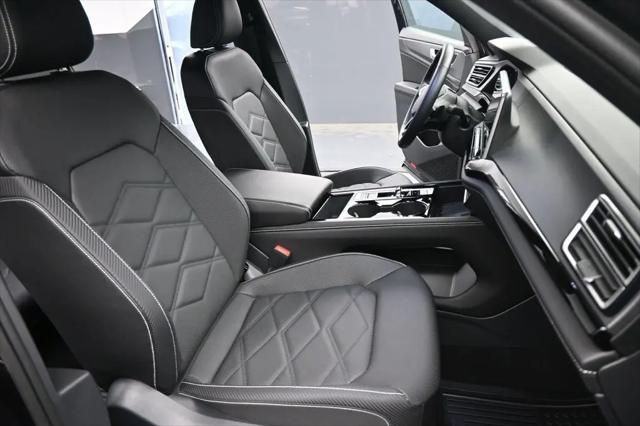 2026 Volkswagen Atlas Cross Sport SE with Technology
