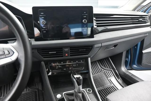 2025 Volkswagen Jetta 1.5T SE