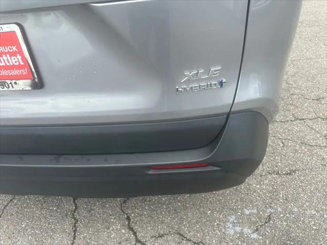 2024 Toyota RAV4 Hybrid XLE