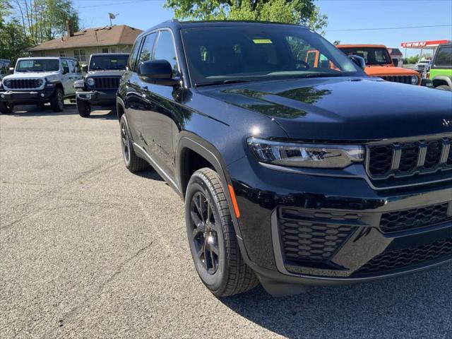 2026 Jeep Grand Cherokee Altitude 4x4