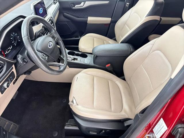 2020 Ford Escape SEL