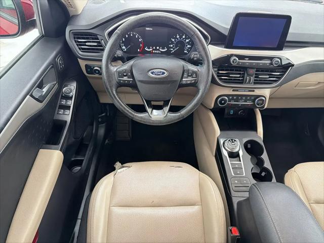 2020 Ford Escape SEL