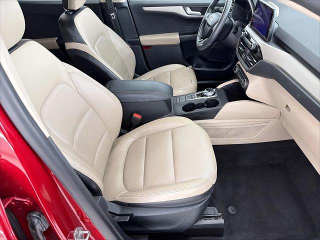 2020 Ford Escape SEL