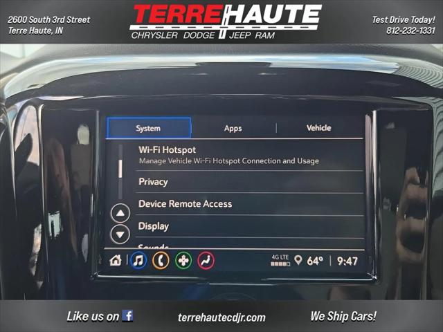 2023 Chevrolet Traverse FWD LS