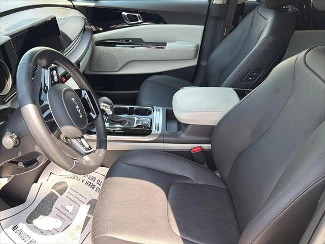 2022 Kia Carnival MPV SX
