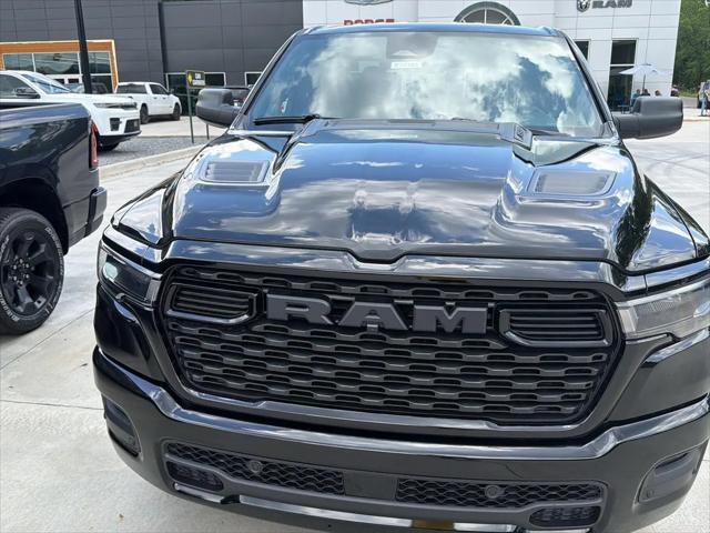 2026 Ram 1500 Express Crew Cab 4x4 57 Box