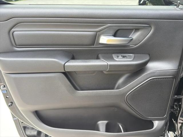 2026 Ram 1500 Express Crew Cab 4x4 57 Box