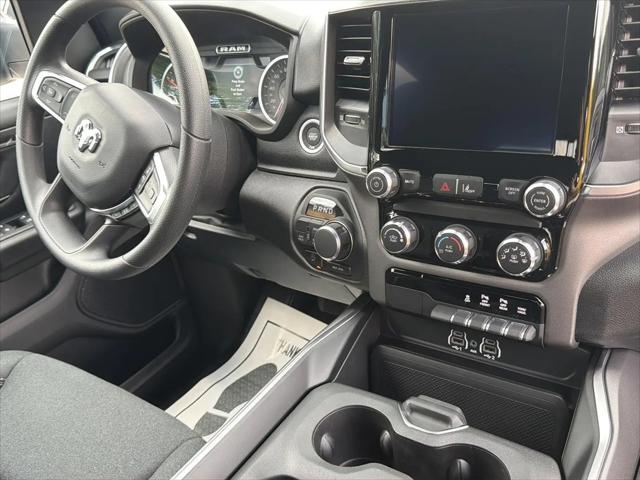 2026 Ram 1500 Express Crew Cab 4x4 57 Box