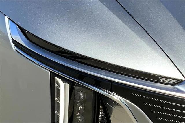 2025 Cadillac iQ Luxury 1 RWD