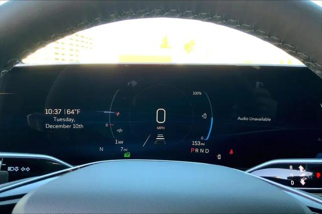 2025 Cadillac iQ Luxury 1 RWD