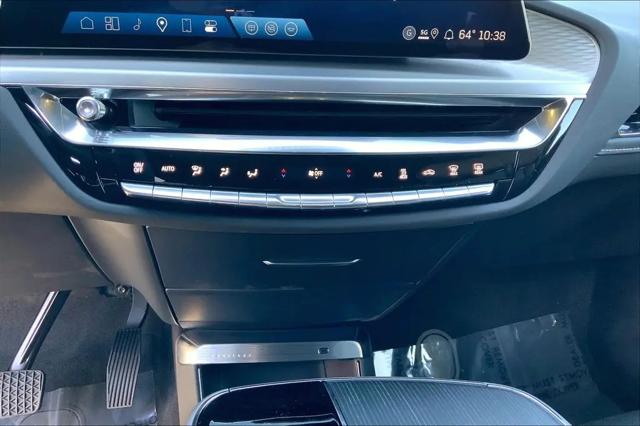 2025 Cadillac iQ Luxury 1 RWD