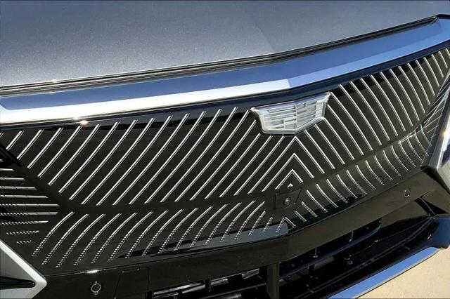 2025 Cadillac iQ Luxury 1 RWD