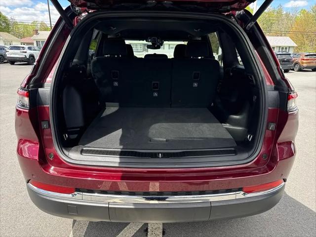 2024 Jeep Grand Cherokee Laredo 4x4