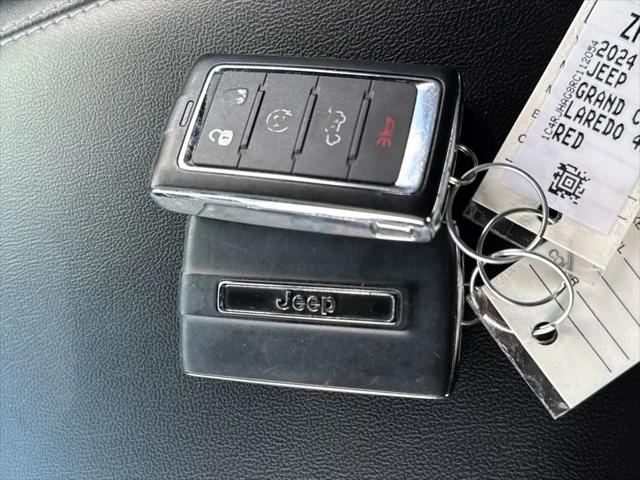 2024 Jeep Grand Cherokee Laredo 4x4