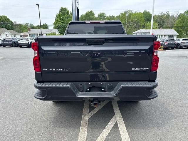 2022 Chevrolet Silverado 1500 4WD Crew Cab Short Bed Custom