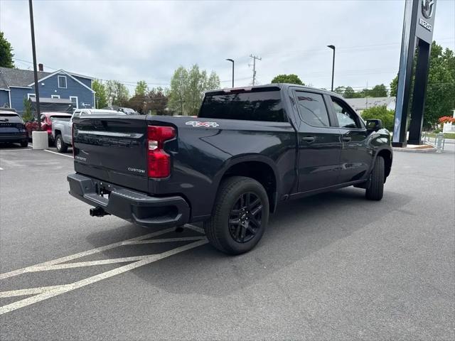 2022 Chevrolet Silverado 1500 4WD Crew Cab Short Bed Custom
