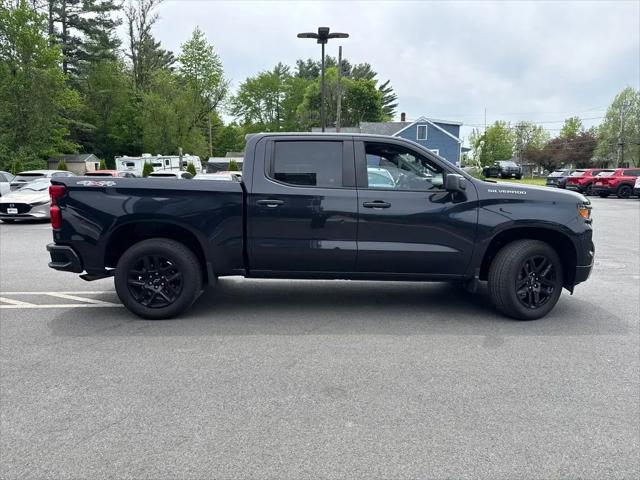 2022 Chevrolet Silverado 1500 4WD Crew Cab Short Bed Custom