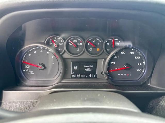 2022 Chevrolet Silverado 1500 4WD Crew Cab Short Bed Custom