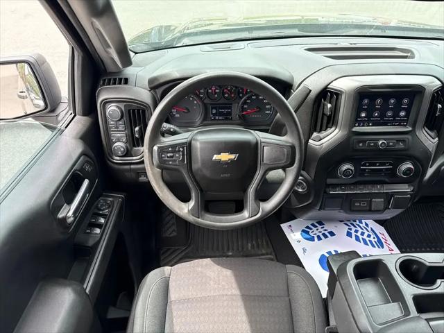 2022 Chevrolet Silverado 1500 4WD Crew Cab Short Bed Custom