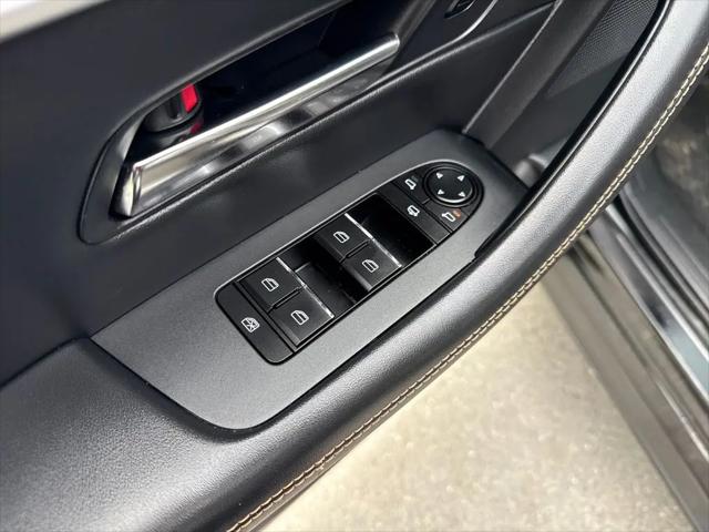 2024 Mazda X-90 Premium Plus
