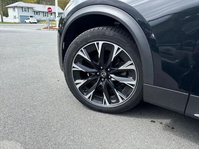 2024 Mazda X-90 Premium Plus