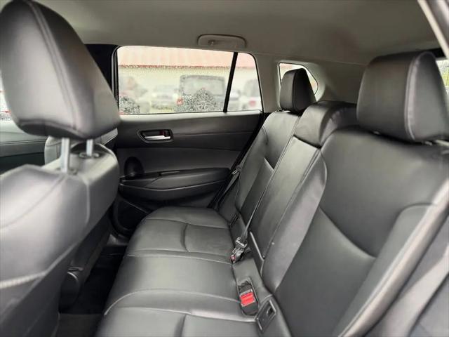 2025 Toyota Corolla Cross XLE
