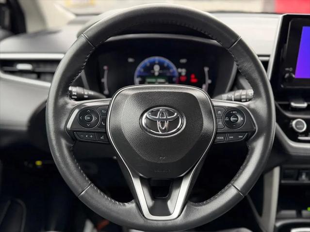 2025 Toyota Corolla Cross XLE