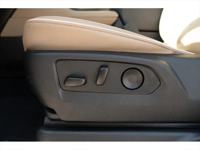 2024 Chevrolet Suburban 4WD Premier
