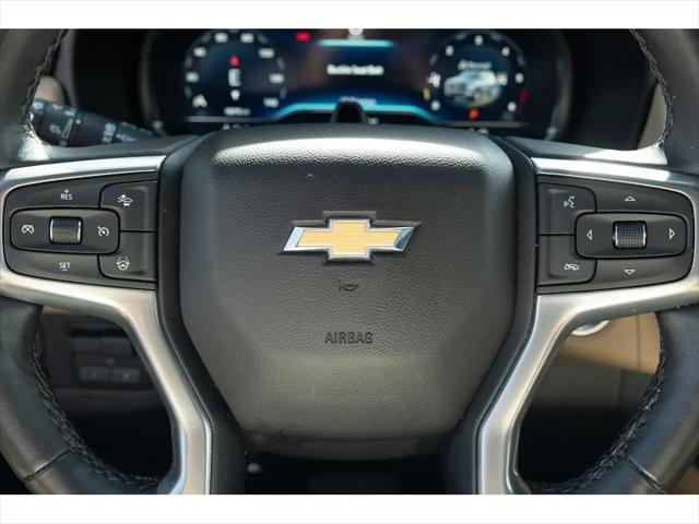 2024 Chevrolet Suburban 4WD Premier