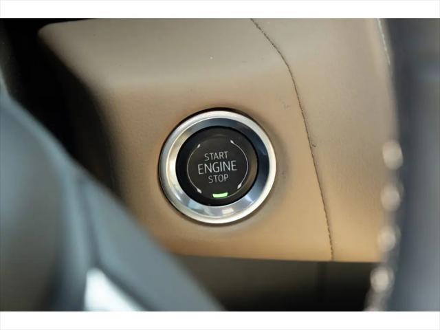 2024 Chevrolet Suburban 4WD Premier