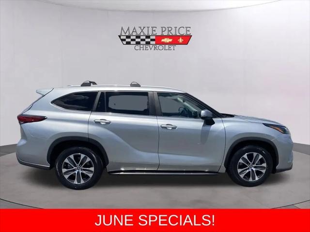 2023 Toyota Highlander XLE