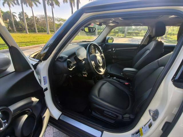 2023 MINI Hardtop Cooper