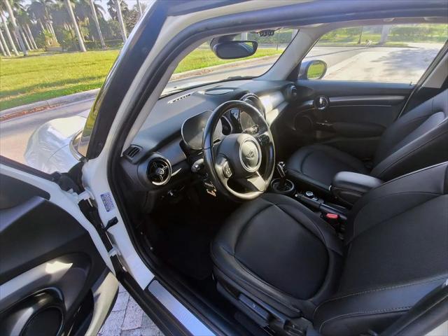 2023 MINI Hardtop Cooper