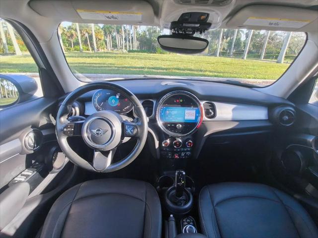 2023 MINI Hardtop Cooper