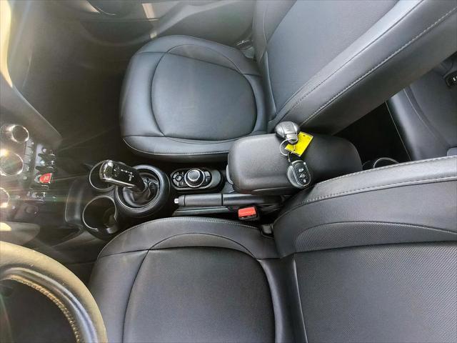 2023 MINI Hardtop Cooper