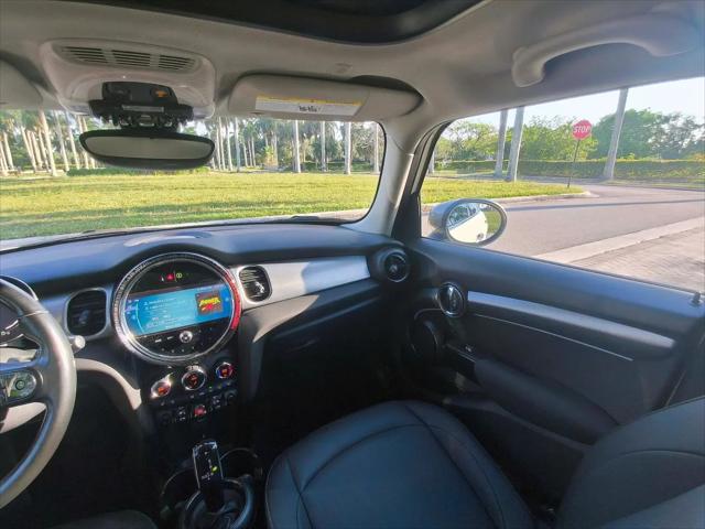 2023 MINI Hardtop Cooper