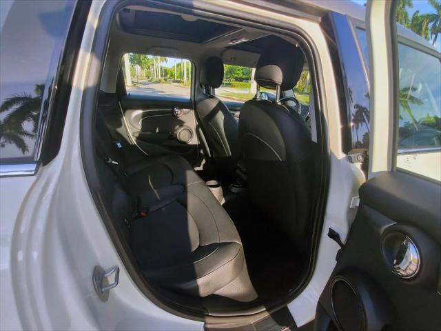2023 MINI Hardtop Cooper
