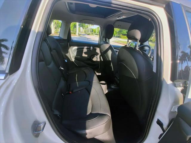 2023 MINI Hardtop Cooper