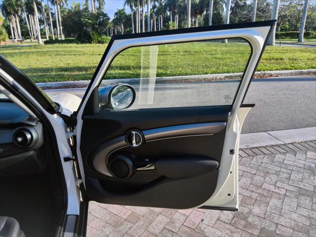 2023 MINI Hardtop Cooper