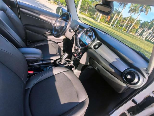 2023 MINI Hardtop Cooper