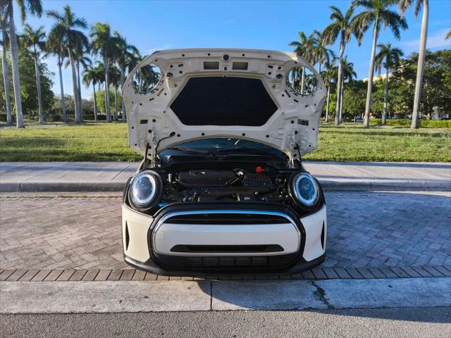 2023 MINI Hardtop Cooper