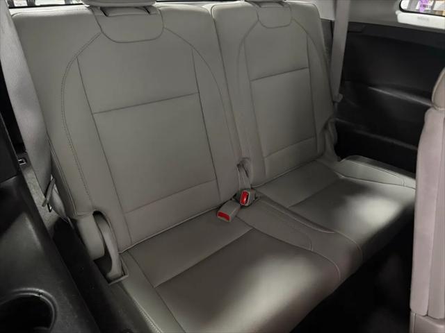 2016 Acura MDX Base