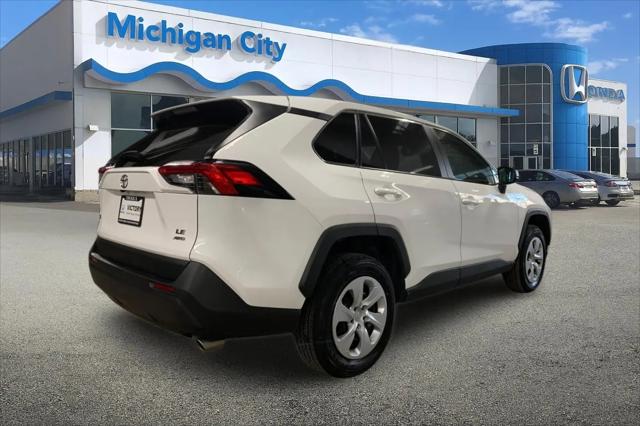 2025 Toyota RAV4 LE
